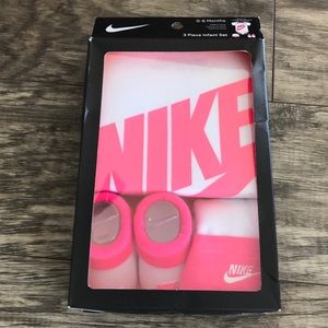 Nike baby set 0-6 months